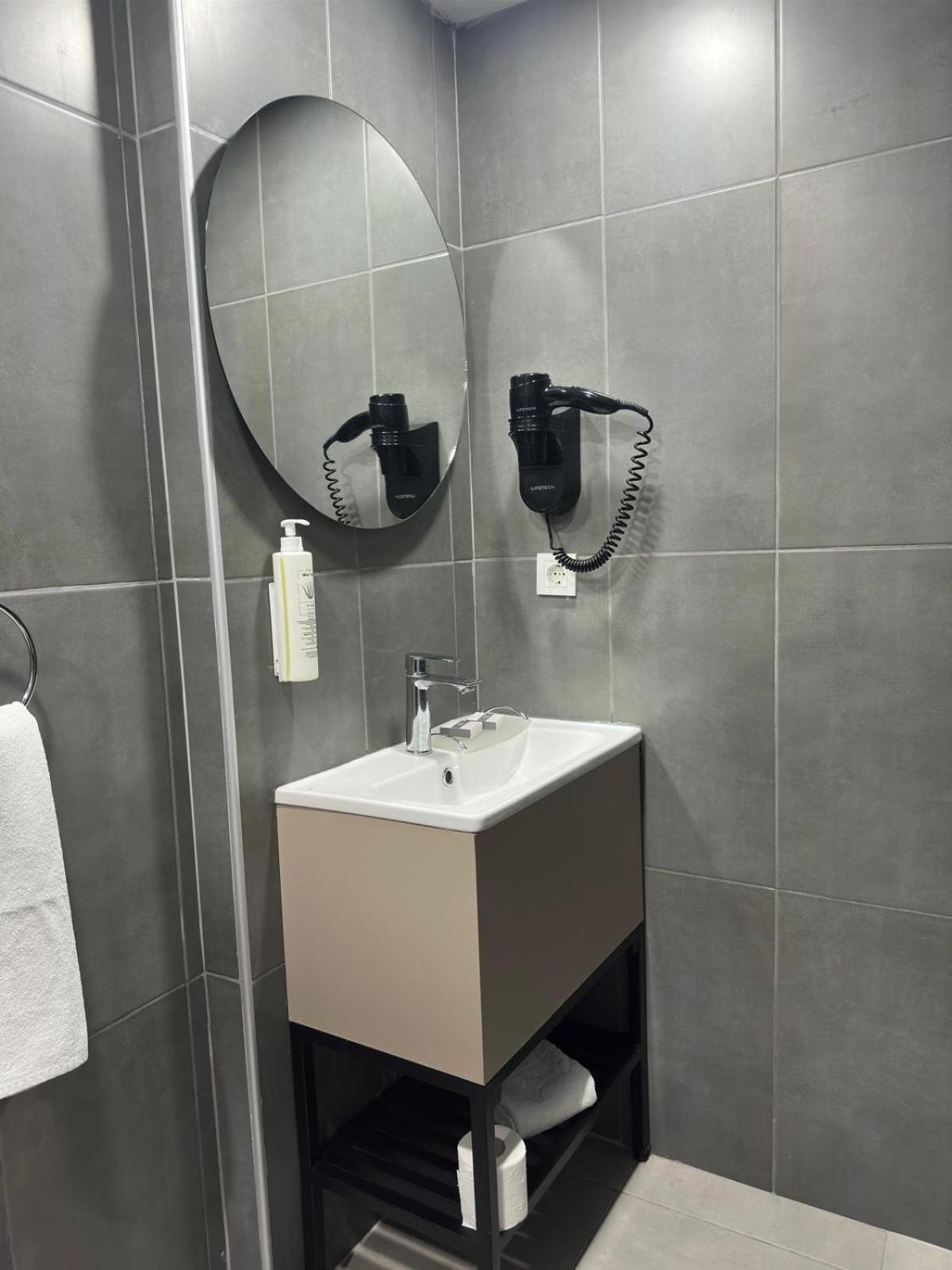 Monezza Hotel Maltepe 伊斯坦布尔 外观 照片